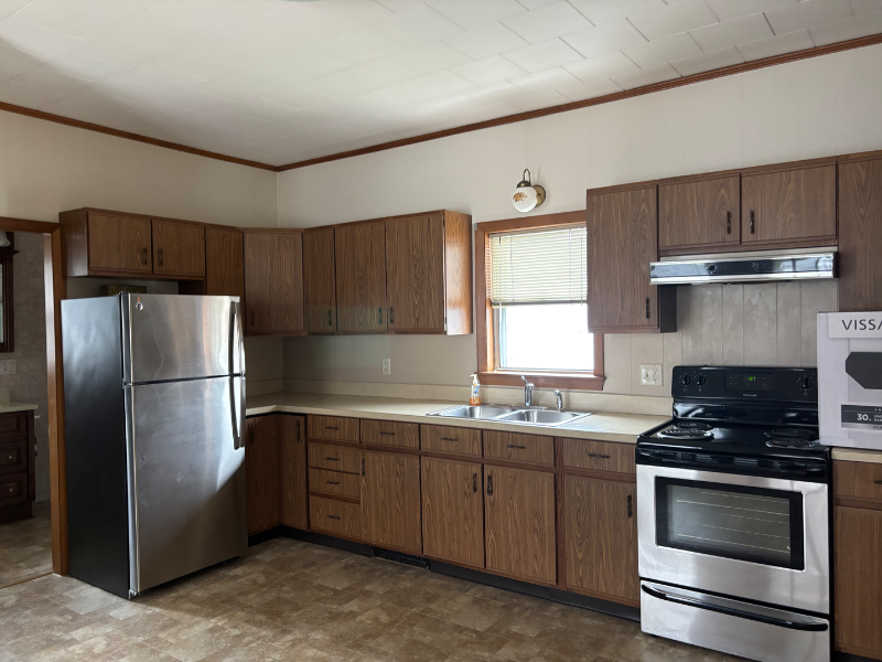 105 Winter St #2 - Photo 3 of 14