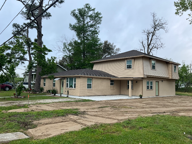 103 Lorraine St - Photo 2 of 17