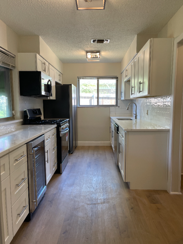 1608 Janice Dr - Photo 2 of 20