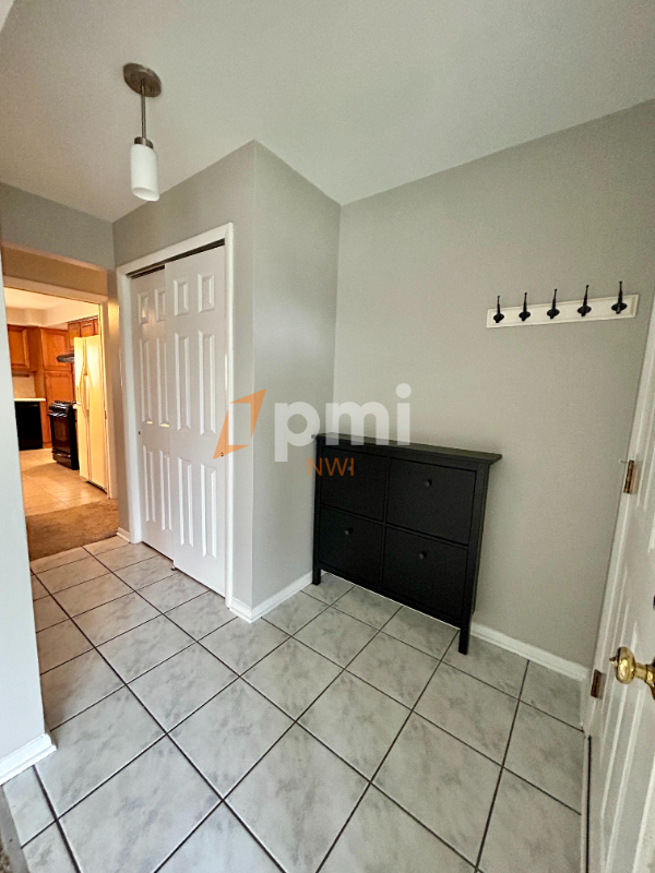 250 Sycamore Ln - Photo 2 of 18