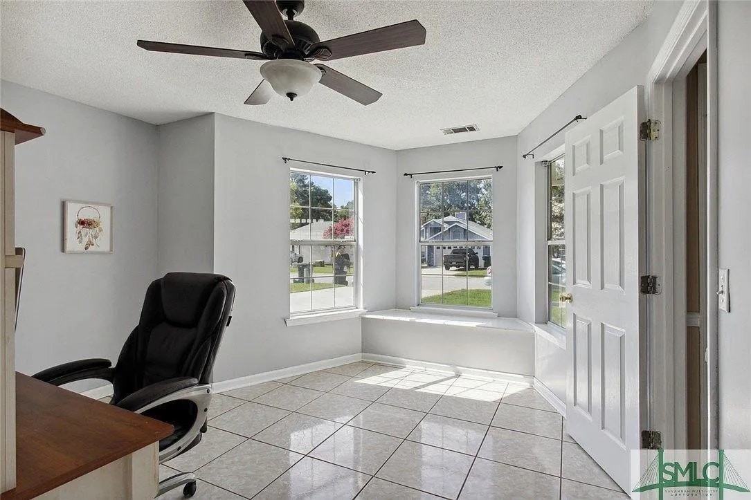 128 Saint Ives Drive - Photo 4 of 28