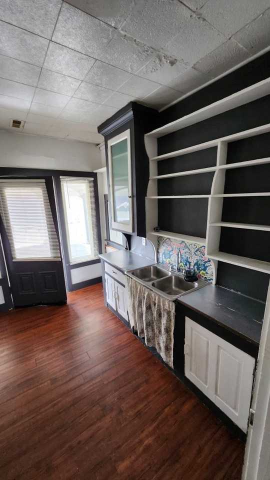 726 North Downing Street, Unit 5 - Photo 5 of 7