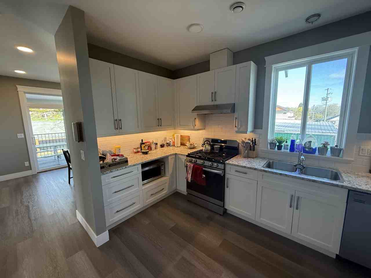 450 Irwin St #9 - Photo 7 of 17