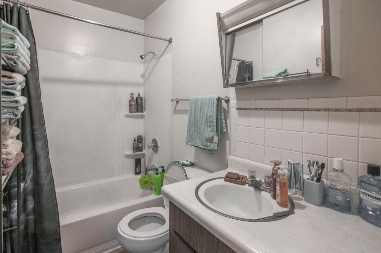 Maple Terrace Apartments - Photo 3 of 4