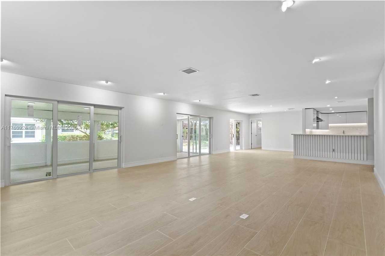 809 Cypress Boulevard #V53 - Photo 5 of 50