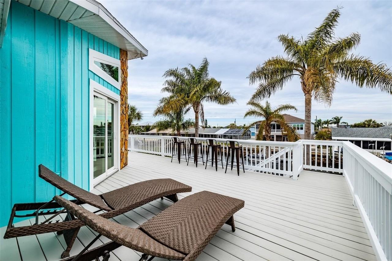 4021 Casa Ct - Photo 3 of 37