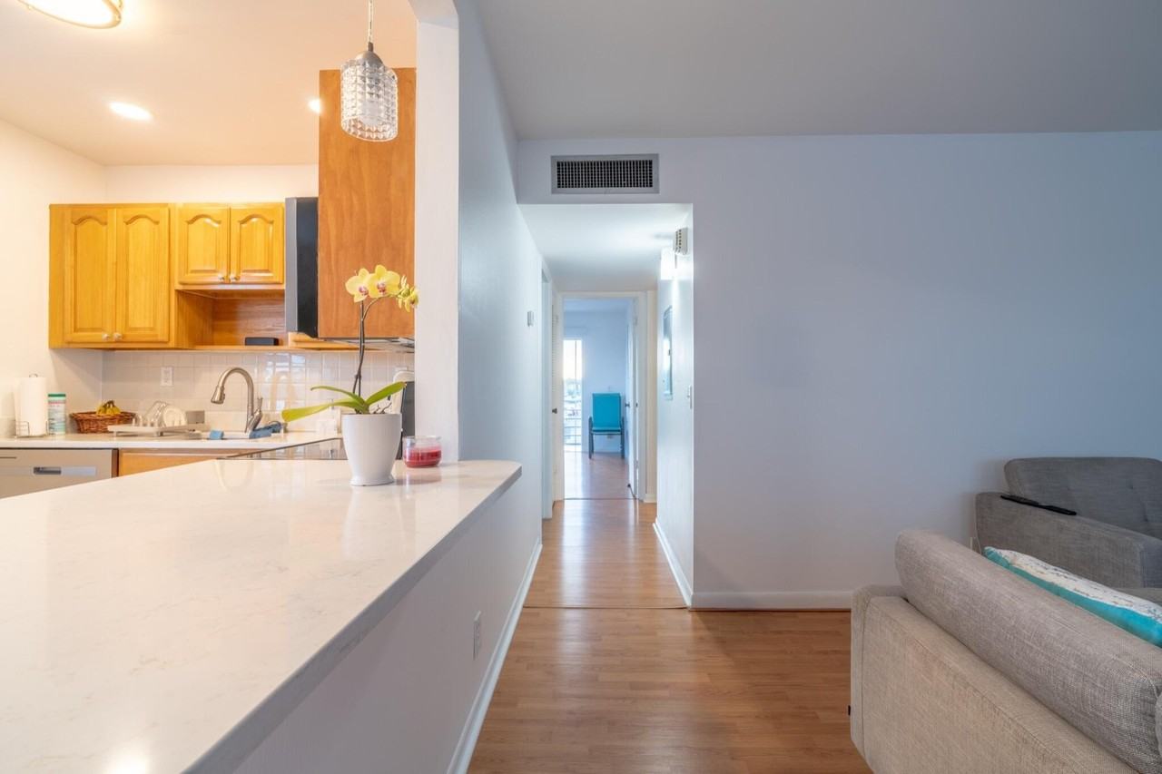 313 Burgundy G #G - Photo 2 of 30