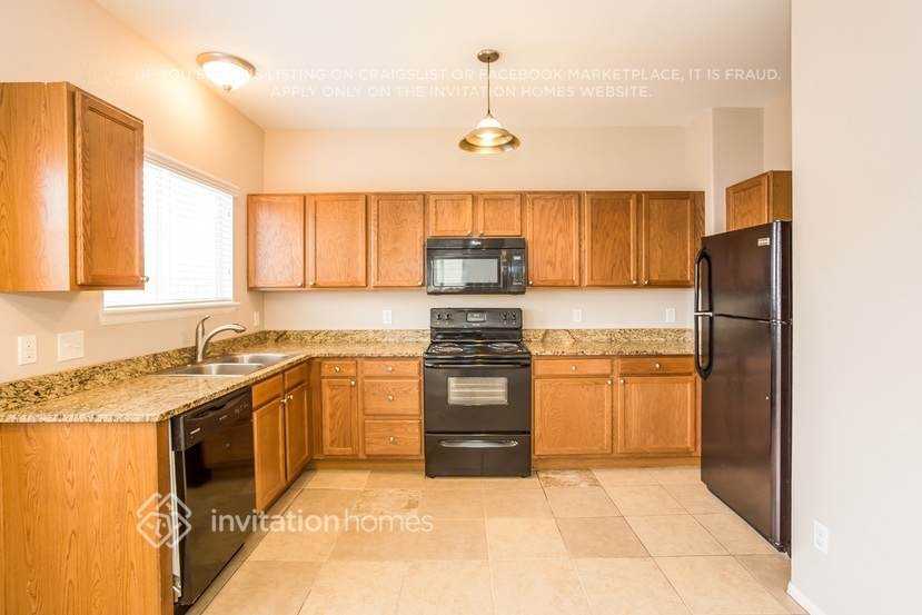 9829 Kenton Cir - Photo 5 of 18