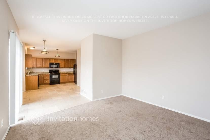 9829 Kenton Cir - Photo 4 of 18