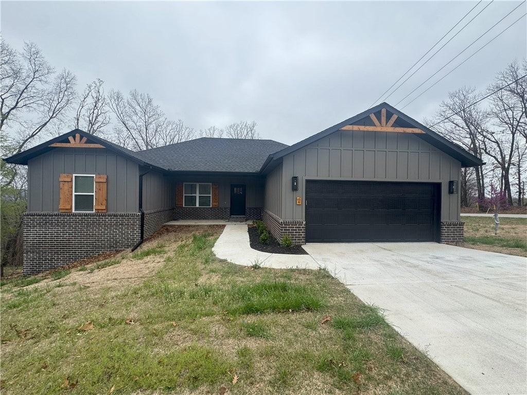 2 Cawood Dr - Photo 2 of 34