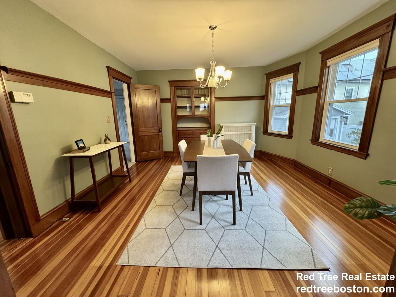 324 Beech St #1 - Photo 3 of 16