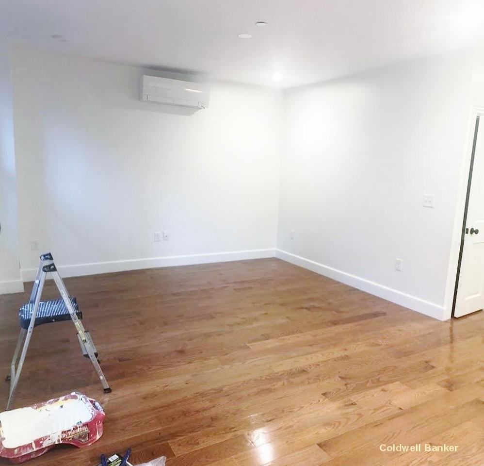 1776 Beacon St #B - Photo 7 of 8