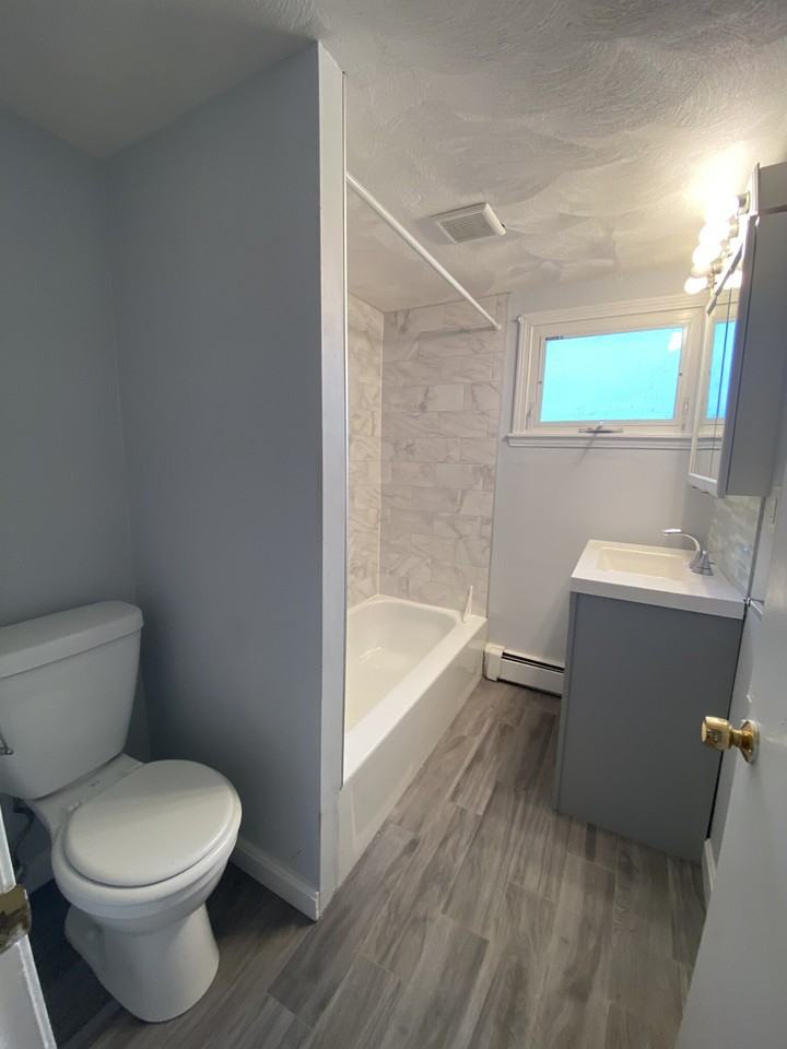 145 Princeton St #3 - Photo 4 of 8