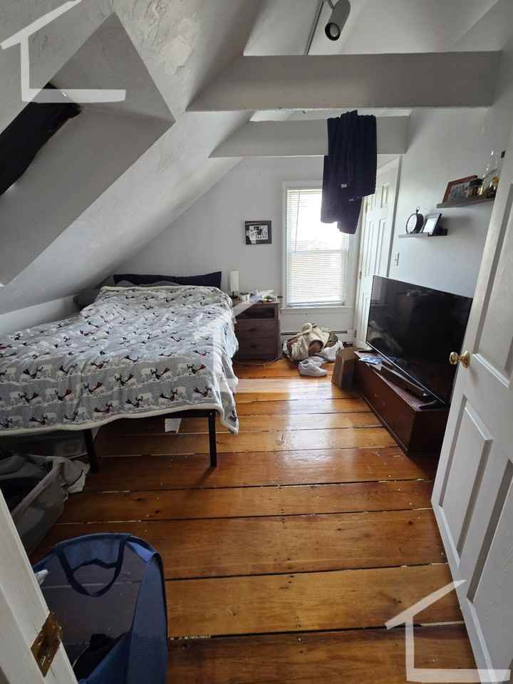 101 Summer St #1 - Photo 3 of 9