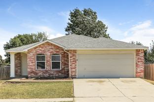 8761 Stonebriar Ln - Photo 1 of 1