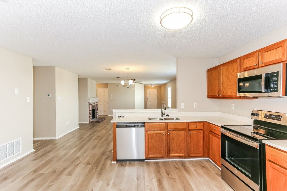 8761 Stonebriar Ln - Photo 6 of 16