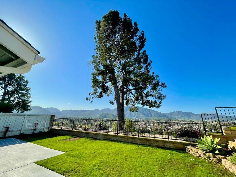 5190 Laurel Park Dr - Photo 5 of 18