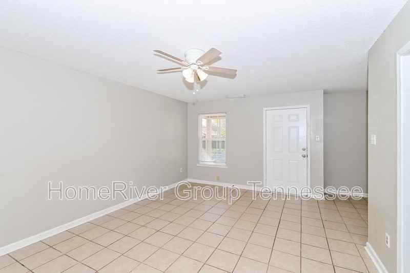 3130 Edenshire Ln - Photo 3 of 18