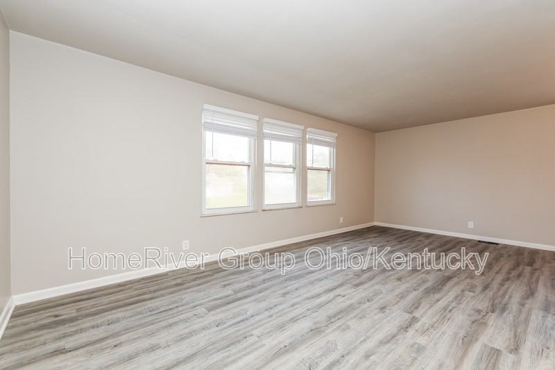 1324 Philadelphia Dr - Photo 3 of 21