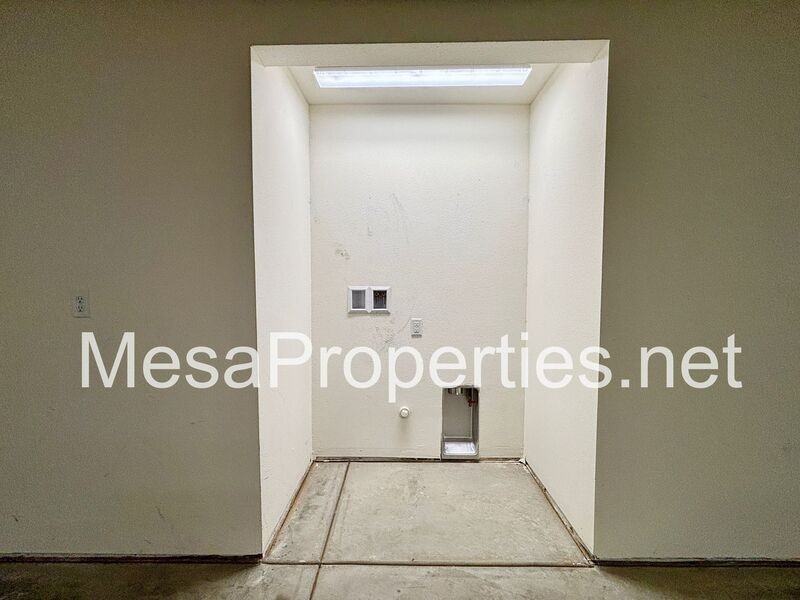 9550 Tamarisk Ave #128 - Photo 6 of 36