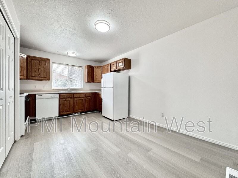 49 Sw C1 - Photo 3 of 16