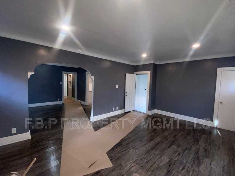 2986 Richton St - Photo 2 of 9