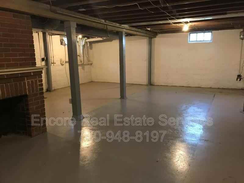 448 Moull St - Photo 4 of 14