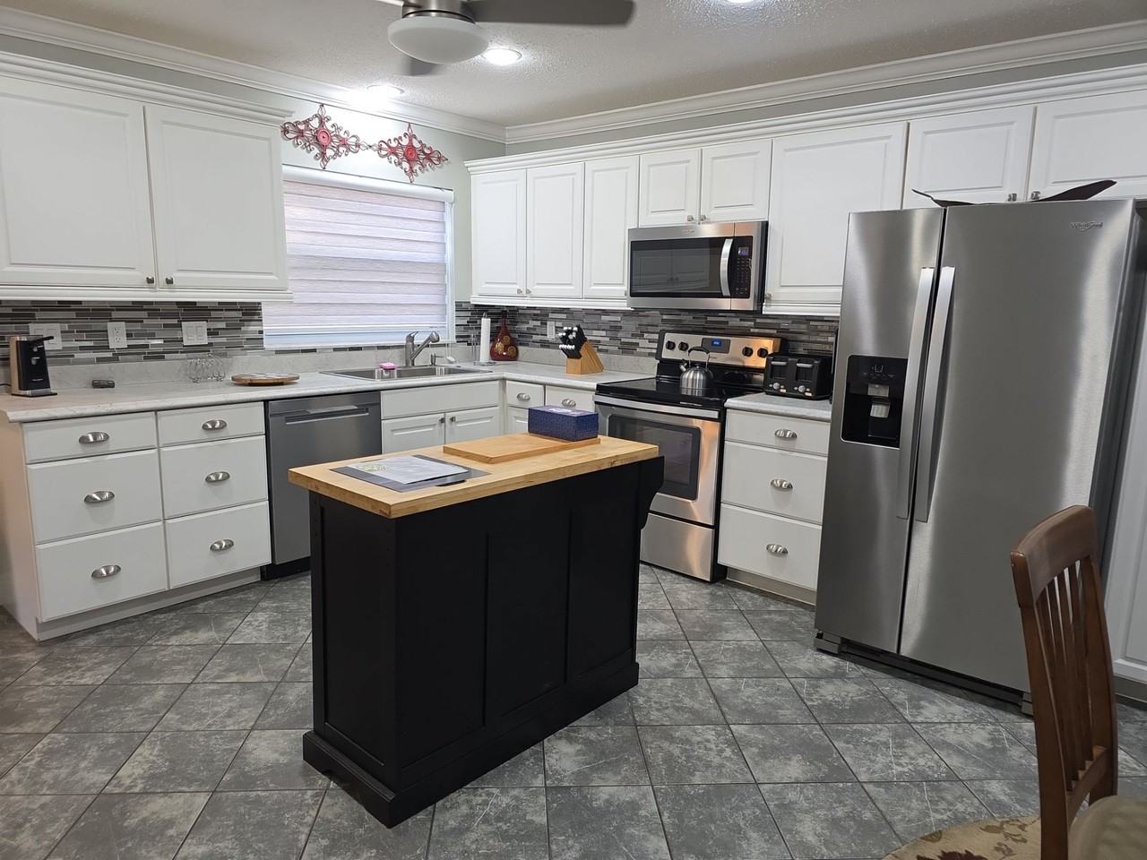 5 Black Cherry Dr - Photo 6 of 17