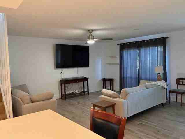 4283 Island Cir #4 - Photo 4 of 14