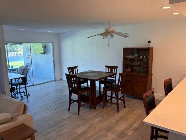 4283 Island Cir #4 - Photo 5 of 14