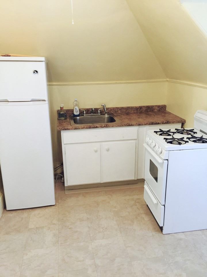 23 Parsons St #3 - Photo 6 of 20