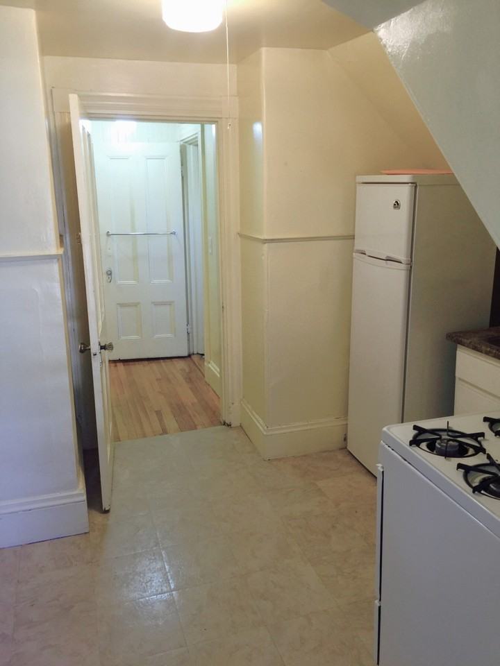 23 Parsons St #3 - Photo 7 of 20