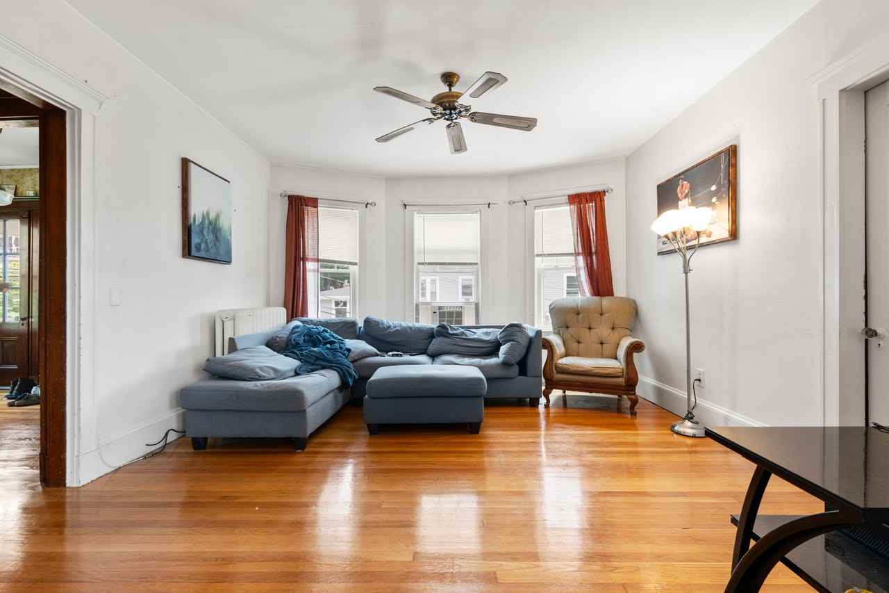 8 Malbert Rd #2 - Photo 5 of 25