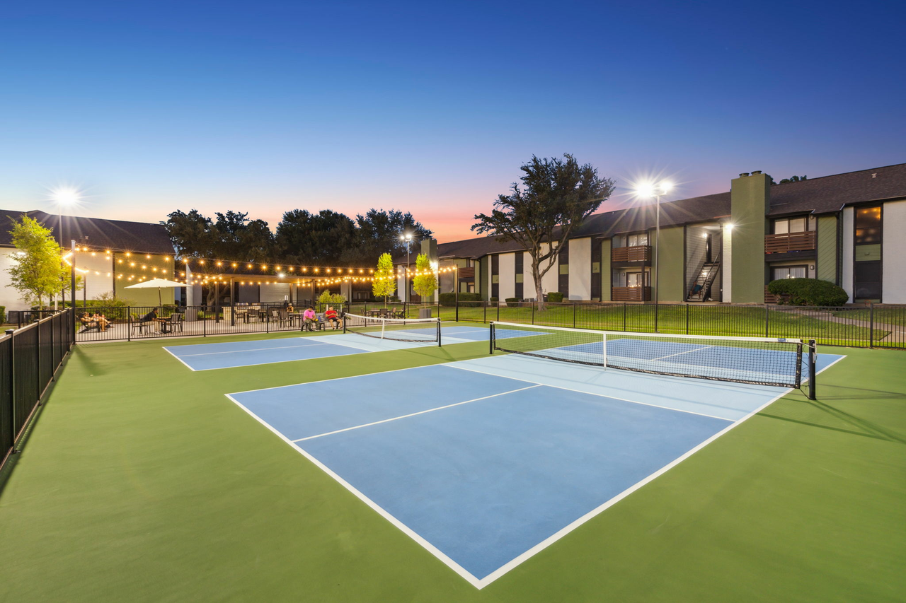 The Reid Apartments - Photo 5 of 23