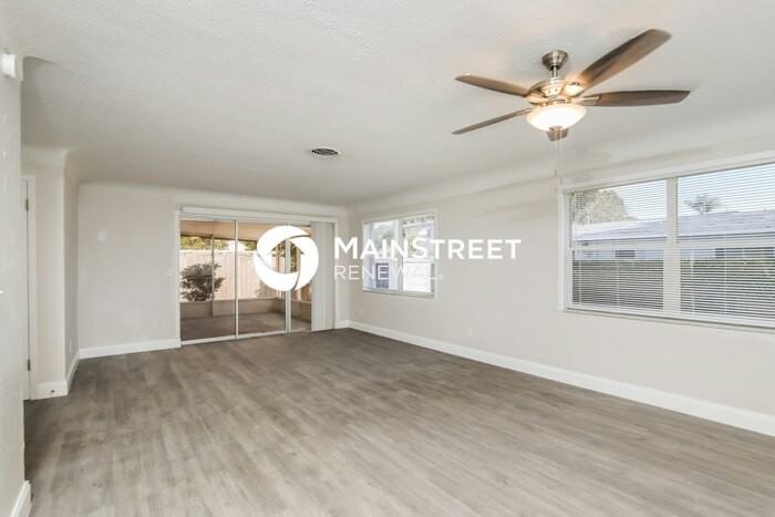 1710 Jordan Dr - Photo 2 of 15