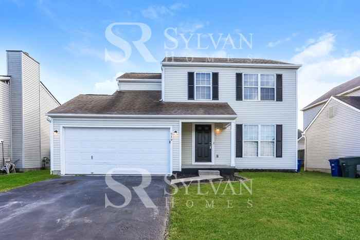 919 Robmeyer Dr - Photo 2 of 16