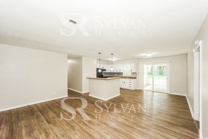 3655 Leisure Ln - Photo 3 of 19