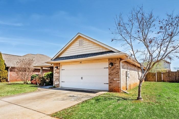 607 Durbin Ln Sw - Photo 2 of 19