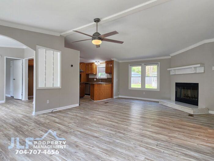 11790 Troutman Rd - Photo 2 of 28