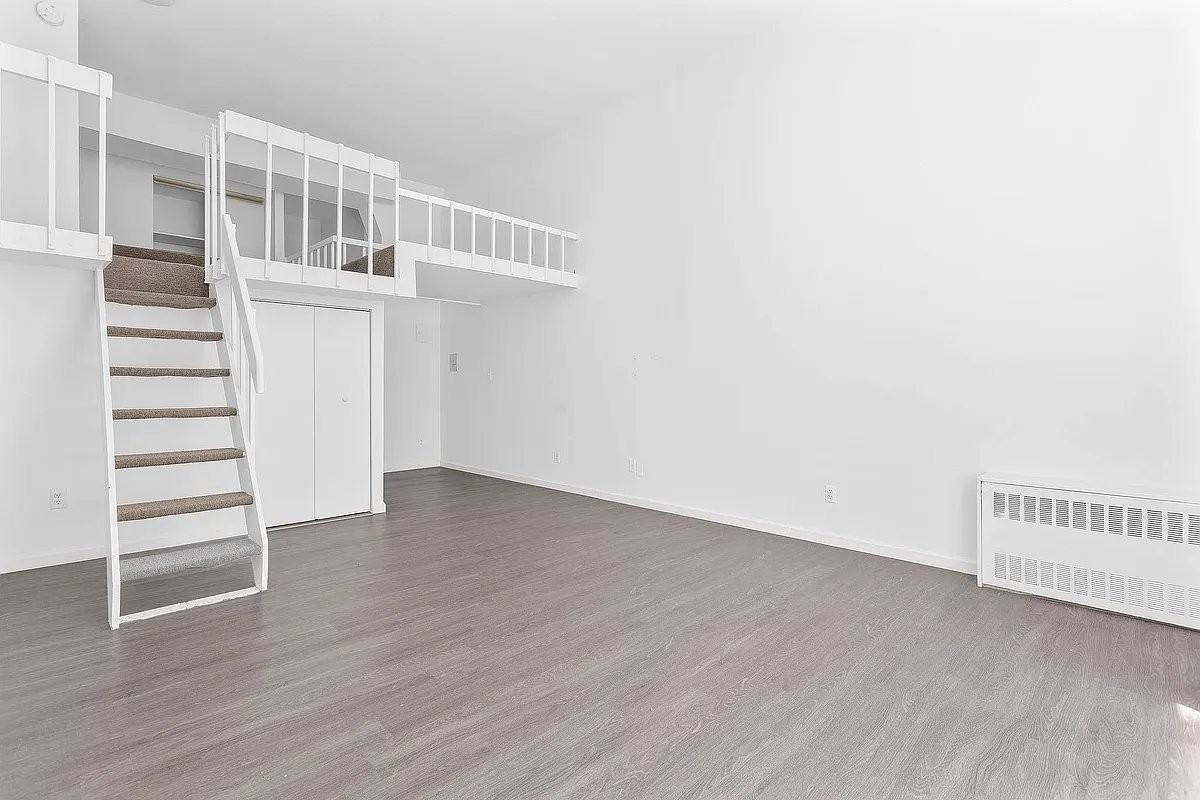 Fulton St #509 - Photo 3 of 7