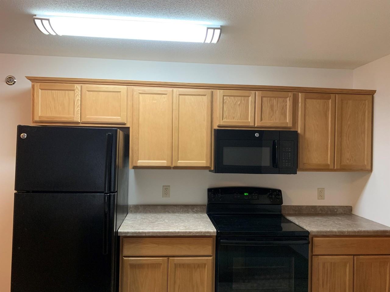 Cardinal Apartments - Photo 3 of 24