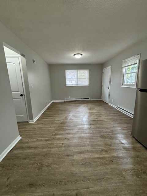 1729 Bancroft Avenue - Photo 4 of 8