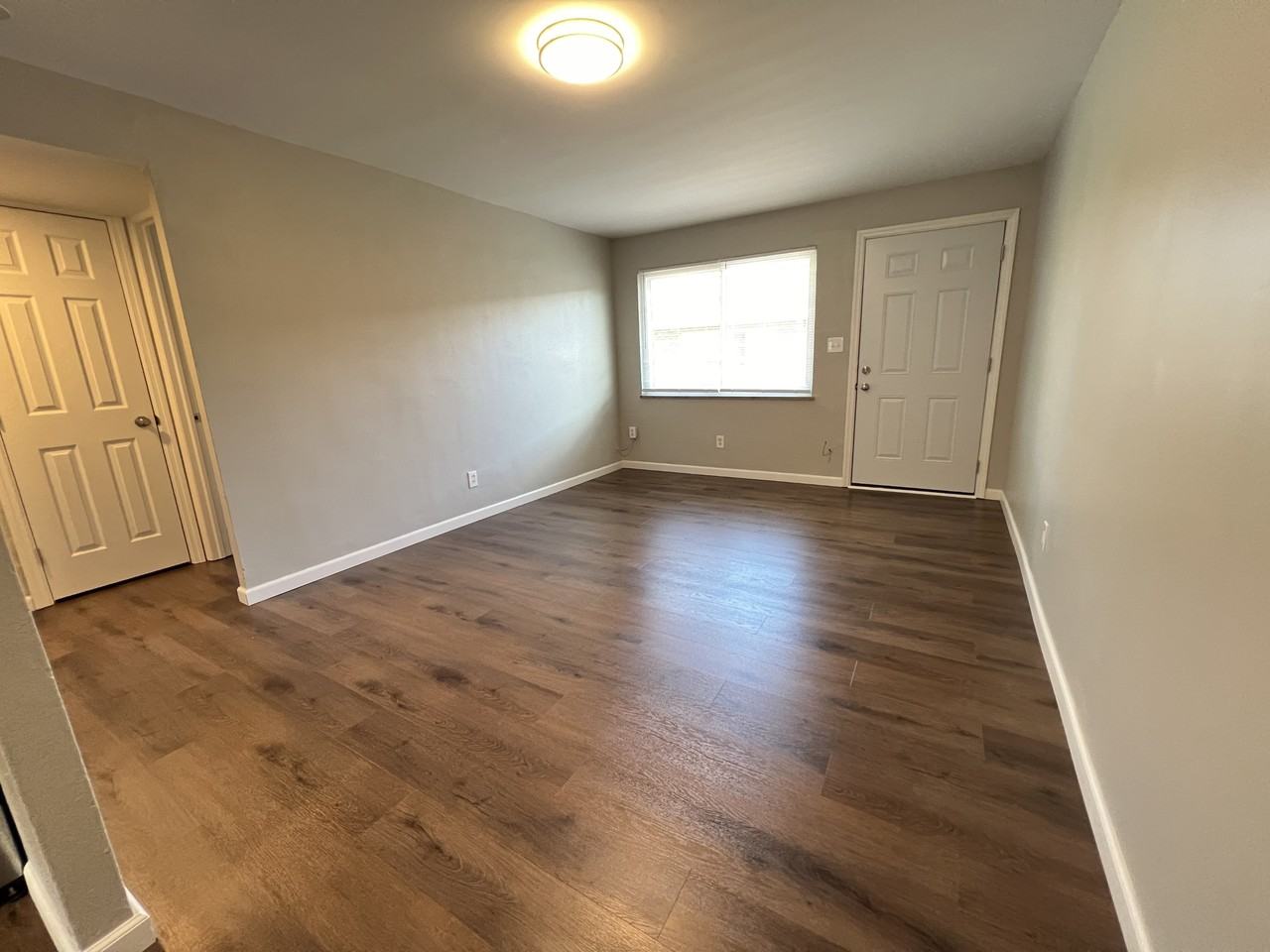 520-524 Rockdale Avenue - Photo 2 of 5