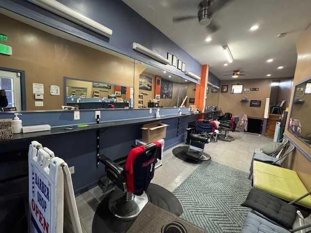 2712 Pennsylvania Avenue - Photo 4 of 22