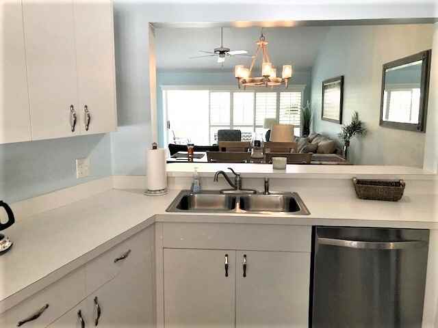 Naples 484 Belina - Photo 4 of 10