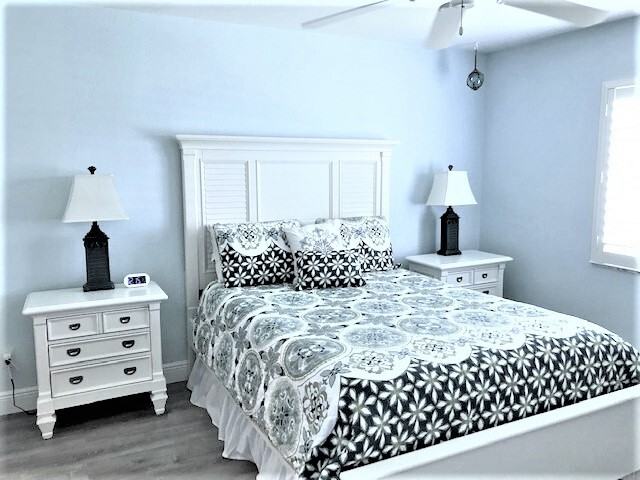 Naples 484 Belina - Photo 7 of 10