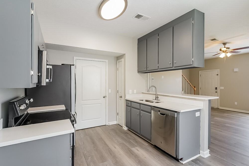 2701 Pepperdine Dr - Photo 6 of 17