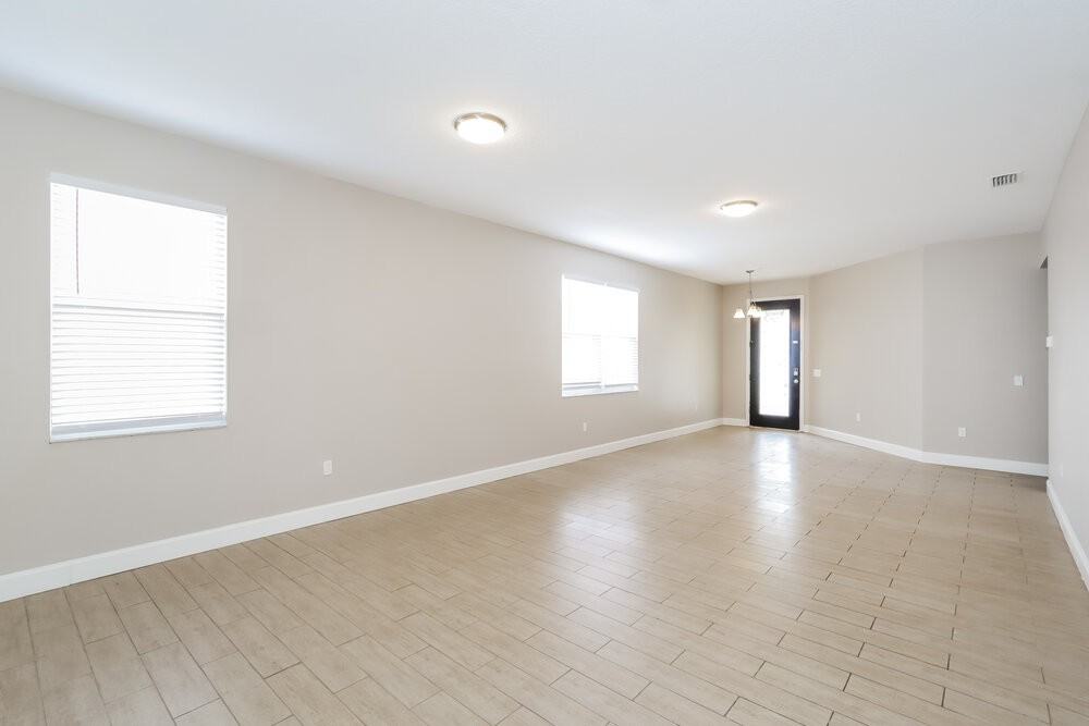 2703 Redwood St - Photo 6 of 16