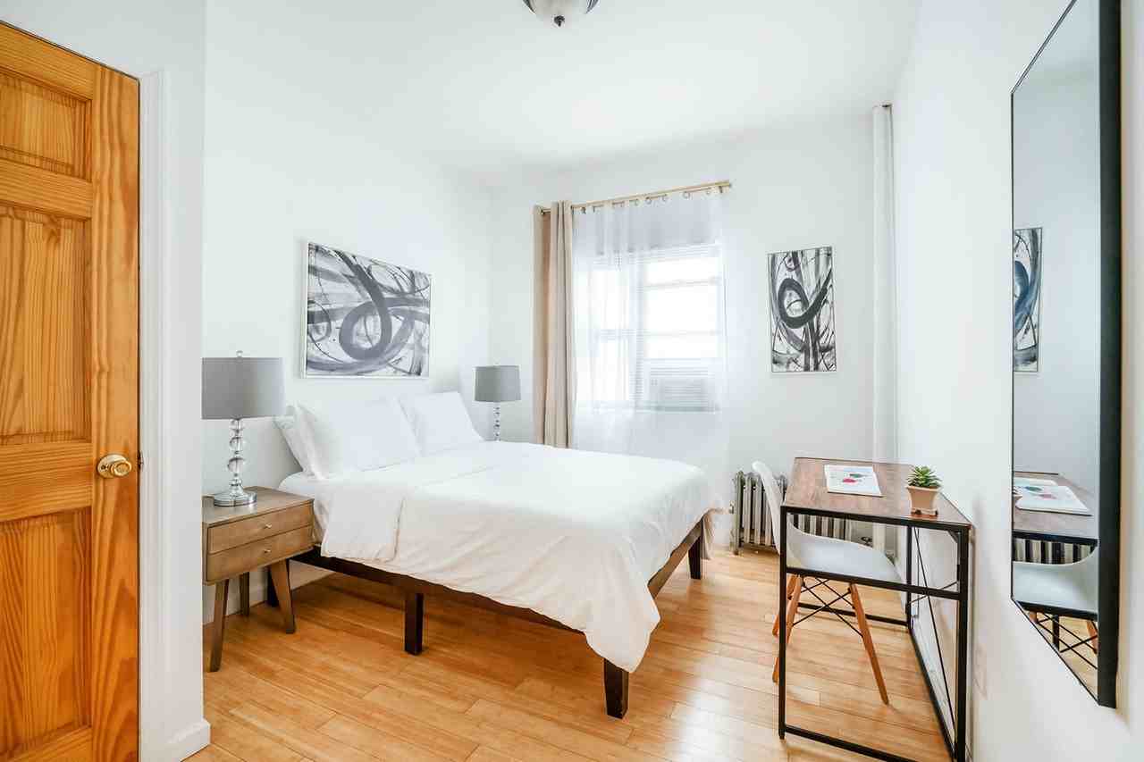 122 E 102nd St #1021896P - Photo 4 of 19