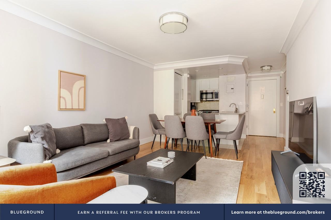 50 West 97th Street - Photo 4 of 29